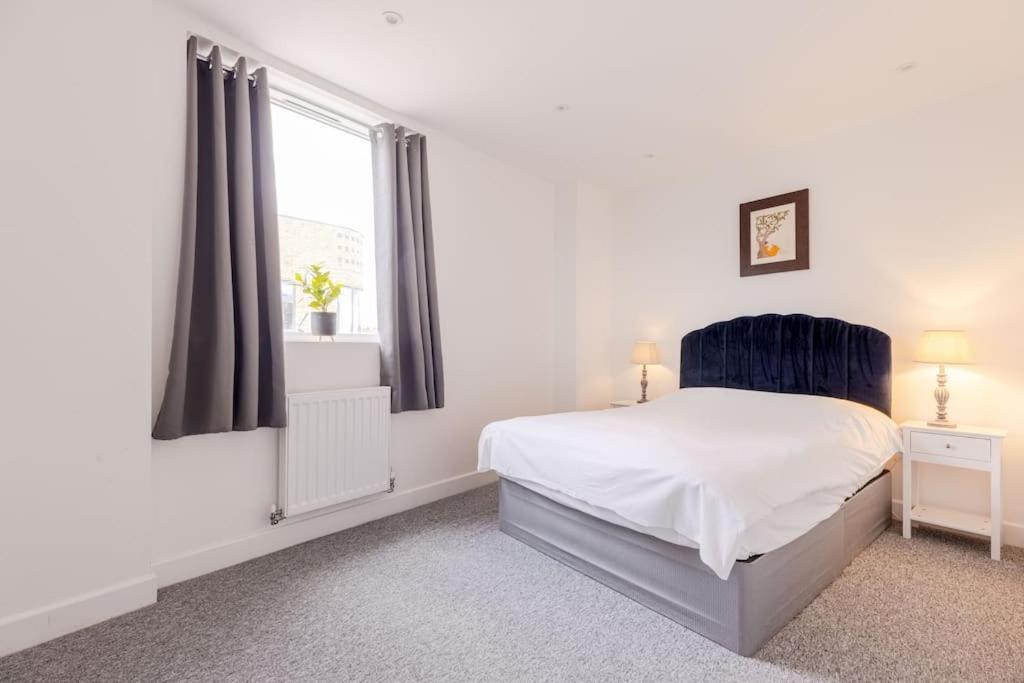 Vertigo Boutique Sleeps 4 London Kingston upon Thames  Bagian luar foto