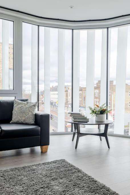 Vertigo Boutique Sleeps 4 London Kingston upon Thames  Bagian luar foto