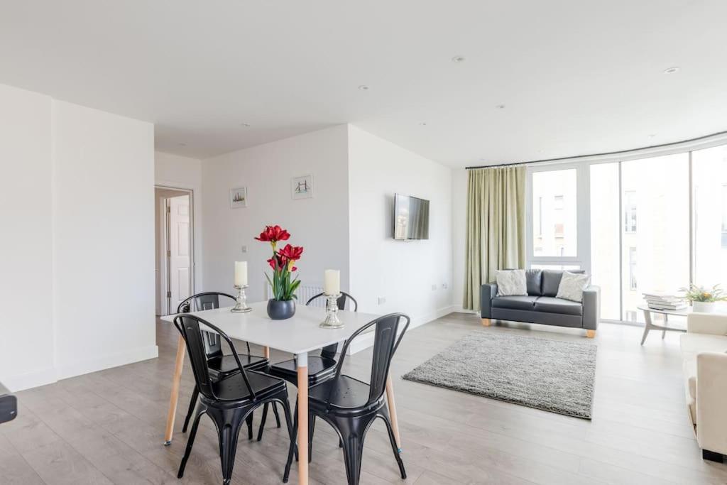 Vertigo Boutique Sleeps 4 London Kingston upon Thames  Bagian luar foto